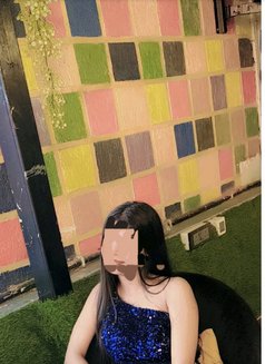 Independent meet gf experience ,webam - escort in Kochi Photo 3 of 3