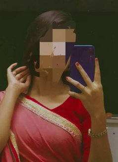 Love🥀(Real meet and webcam) - puta in Kochi Photo 3 of 3