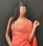 I'm Shruti ready to meet privately - puta in Hyderabad Photo 1 of 3