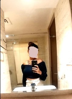 Independent Model Niharika Escorts Real - puta in Candolim, Goa Photo 7 of 7