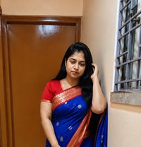 Independent Muslim Girls Available for S - puta in Bangalore Photo 1 of 4