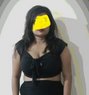 Independent Nidhi - escort in New Delhi Photo 1 of 3