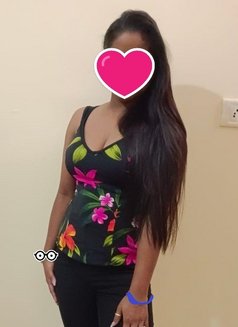 Independent Nidhi - escort in New Delhi Photo 4 of 4