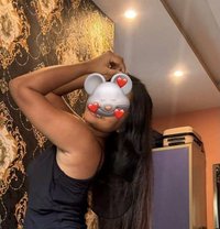 Independent Nidhi - puta in New Delhi Photo 2 of 5