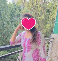 Independent Nidhi - escort in New Delhi