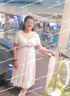 Highly Educated group of single girls - escort in Gurgaon Photo 3 of 11