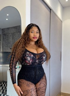 Pretty Lilian new arrival - escort in Hyderabad Photo 5 of 5