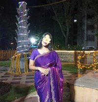 Independent Queen Kushali - puta in Bangalore