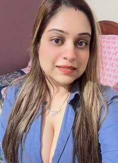 Independent Rashika - escort in Indore Photo 2 of 7