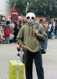 No money - Male escort in New Delhi Photo 2 of 3