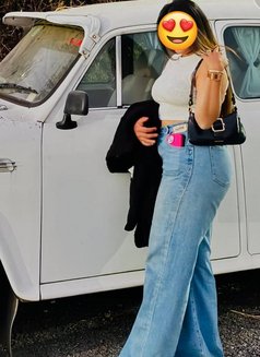 Independent Ritika (CAM & MEET) - puta in Noida Photo 10 of 10