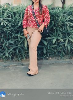 Independent Riya - puta in Hyderabad Photo 3 of 5