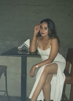 Independent Riyaa Cam Show and Reel Meet - escort in Mumbai Photo 3 of 3