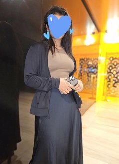 RIYANSHI outcall for hotel & cam - escort in Mumbai Photo 3 of 4