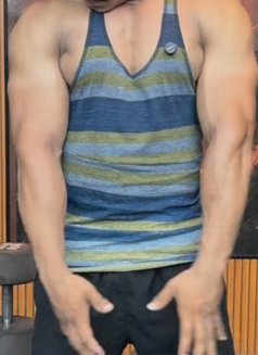 Independent Rohan - Acompañantes masculino in New Delhi Photo 2 of 5