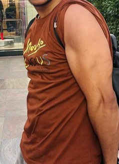Independent Rohan - Acompañantes masculino in New Delhi Photo 4 of 5