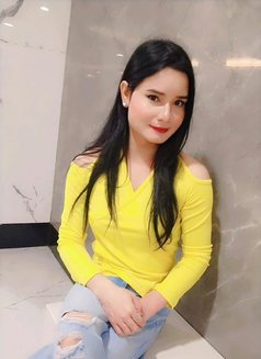 Independent Rosy Here in Hyderabad - Acompañantes transexual in Hyderabad Photo 4 of 5