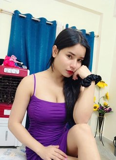 Independent Rosy Here in Hyderabad - Acompañantes transexual in Hyderabad Photo 7 of 7