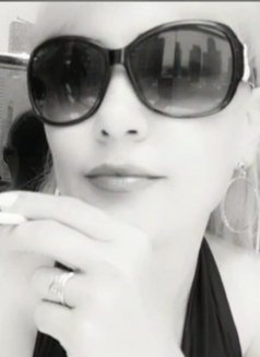 INDEPENDENT - escort in Dubai Photo 1 of 1