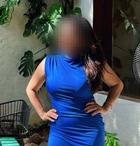 Independent Sexy Corporate Girl - escort in Pune
