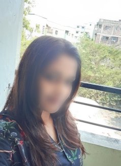 Independent Sexy House Wife - puta in Mumbai Photo 1 of 1