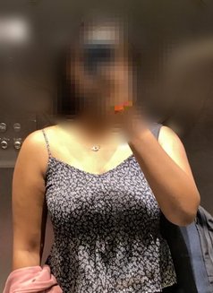 Independent Sexy Mature Corporate Girl - escort in Pune Photo 3 of 6