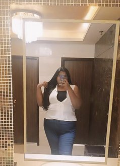 INDEPENDENT SHEMALE ESCORT FROM KOCHIN🫦 - Transsexual escort in Kochi Photo 8 of 8
