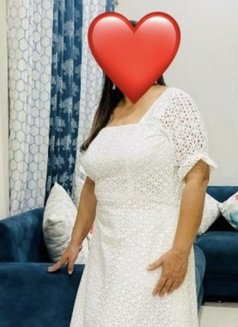 Independent Shikha - escort in Ahmedabad Photo 1 of 3