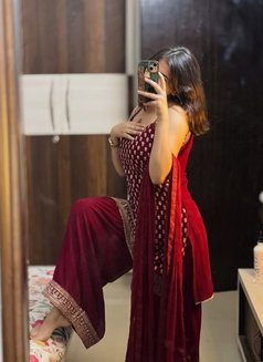 Independent Simran Nudecam/realmeet - escort in Gurgaon Photo 2 of 5