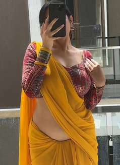 Independent Simran Nudecam/realmeet - escort in Noida Photo 2 of 4