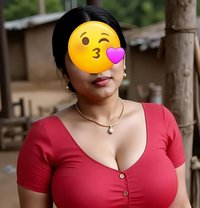 Independent South Indian Bhabhi - escort in Abu Dhabi Photo 1 of 4