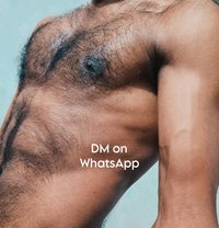 Cam Suren - Acompañantes masculino in Bangalore