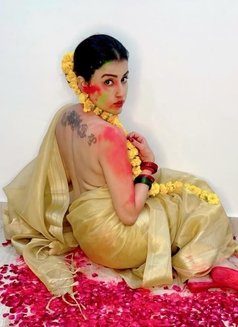 Independent Trenda Cam Show / Reel Meet - escort in New Delhi Photo 1 of 3