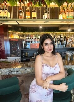 Independent risha Cam Show / Reel Meet - escort in Gurgaon Photo 1 of 3