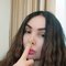 independent - escort in Dubai Photo 2 of 3