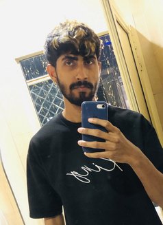 any one with Independent massage - Acompañantes masculino in Dubai Photo 11 of 12
