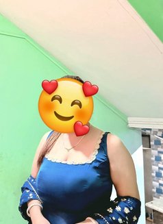 Independent Women - escort in New Delhi Photo 5 of 15