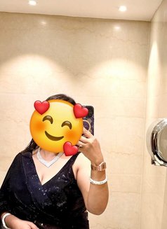 Independent Women - escort in New Delhi Photo 10 of 15