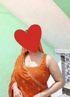 Independent Women - escort in New Delhi Photo 11 of 15