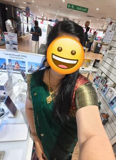Independent Women - escort agency in Hyderabad Photo 1 of 4