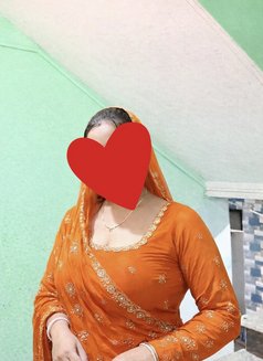 Independent Women - escort in New Delhi Photo 15 of 15