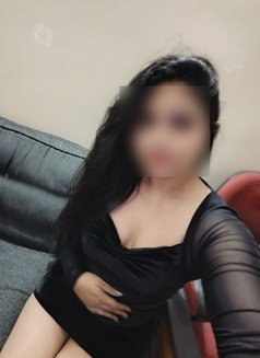 Independent Yamini F Buddy - escort in Hyderabad Photo 2 of 4