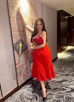 Independent yet Classy Sophie - escort in New Delhi Photo 17 of 17