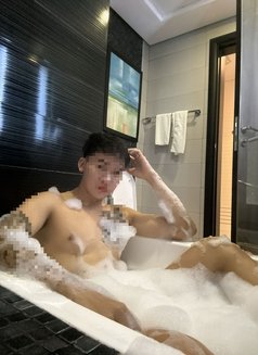 Flexible &Young Pinoy flexible - Male escort in Dubai Photo 16 of 16