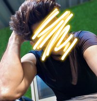 Independently, Masseur - Acompañantes masculino in Mumbai Photo 10 of 10