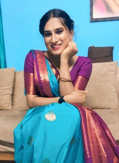 Indhu - Acompañantes transexual in Chennai Photo 1 of 4
