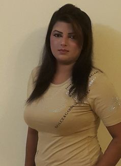 Indian Beauty Busty Owc - puta in Dubai Photo 3 of 3