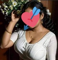 Indian Bhabhi Big Ass - puta in Ajmān