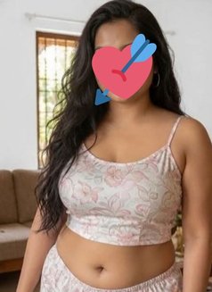 Indian Bhabhi Outcall Shuzaina - puta in Ajmān Photo 1 of 4