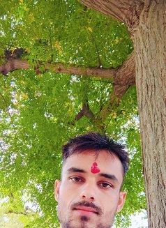 Indian bull - Acompañantes masculino in Abu Dhabi Photo 3 of 4